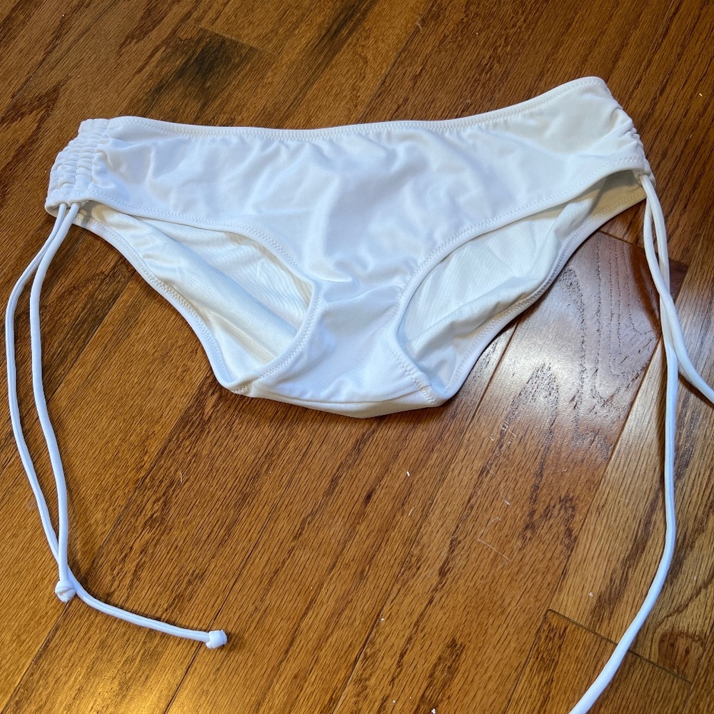 White Victoria’s Secret M Bikini bottoms